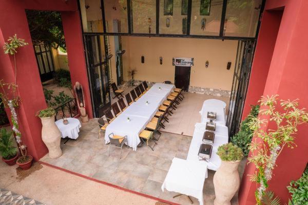 Hibiscus House Gambia Hotel Brufut Bagian luar foto